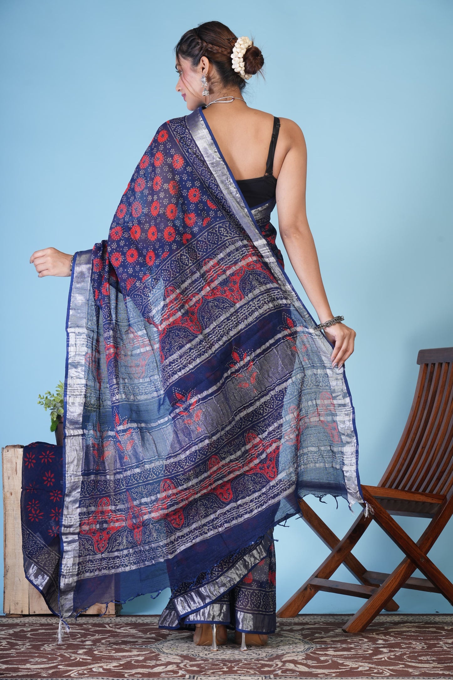 NeelRaat Gul Bloom Linen Saree