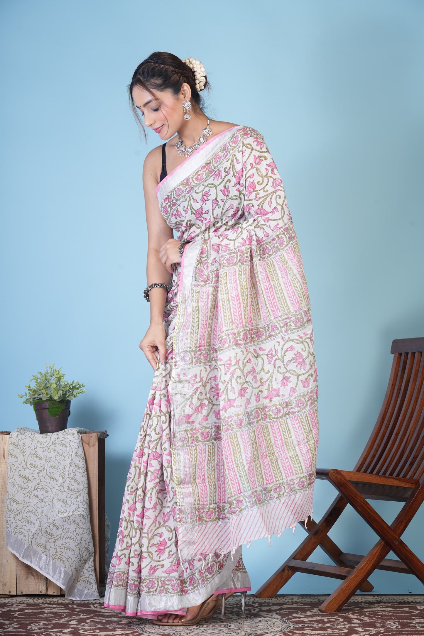 linen sarees with blouse31