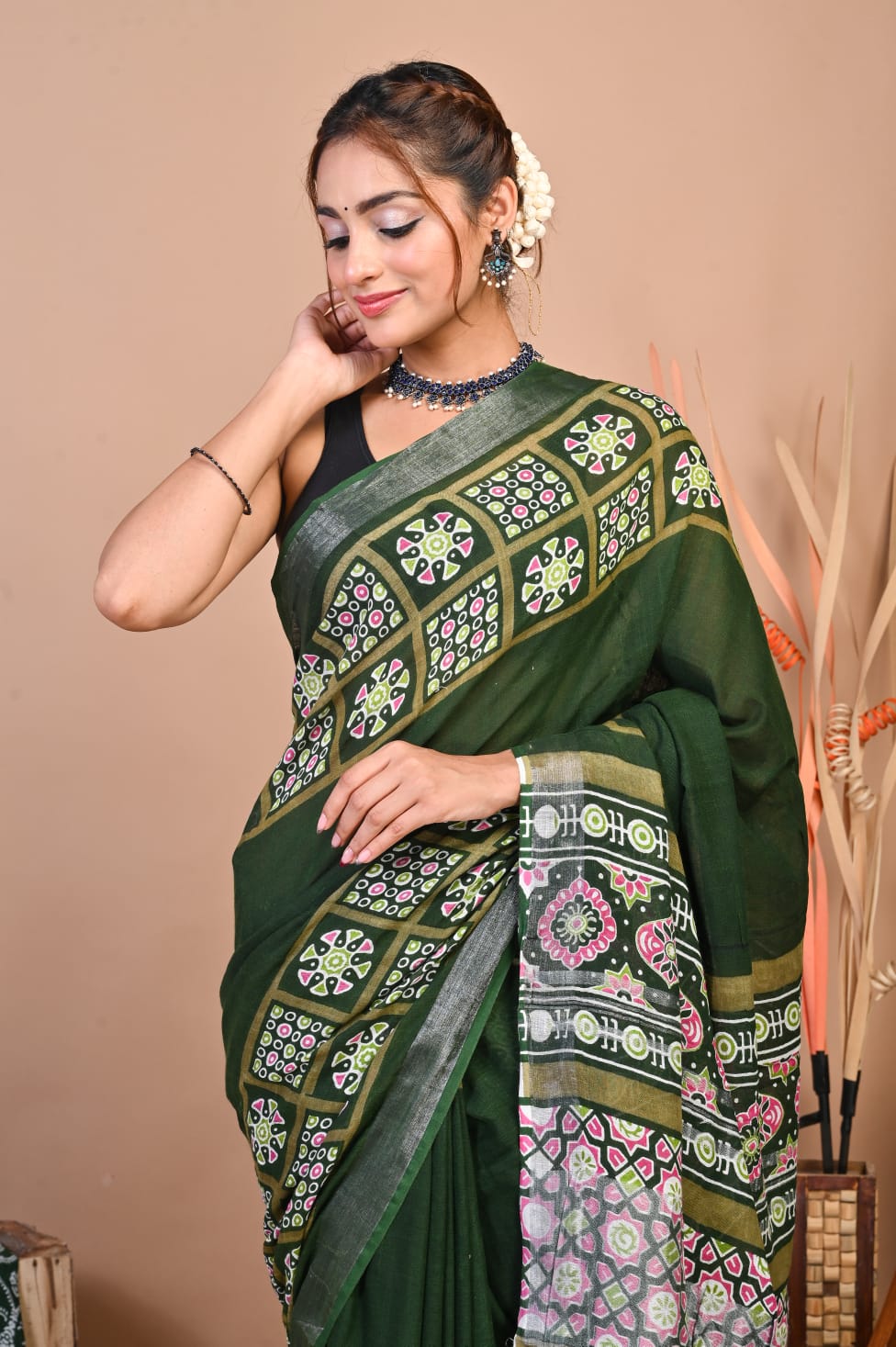 Vanika Forest Linen Saree