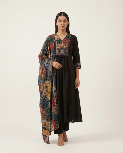 Heritage Patchwork Print Gathered Kurta Set with Statement Dupatta
