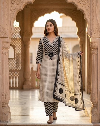 Monochrome Geometric Chevron Kurta Set with Mirror Tassel
